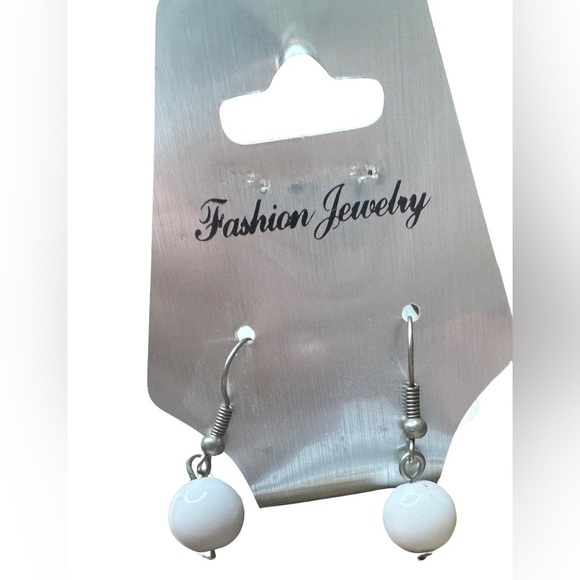 Fashion Jewelry Jewelry - Fashion Jewelry Earrings (NWT) 🤍